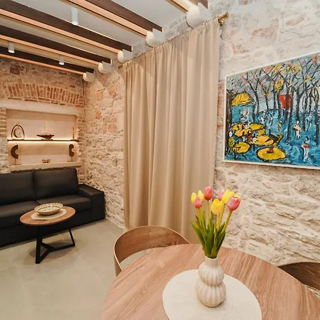 City Harbour Deluxe Suites Zadar Exterior photo