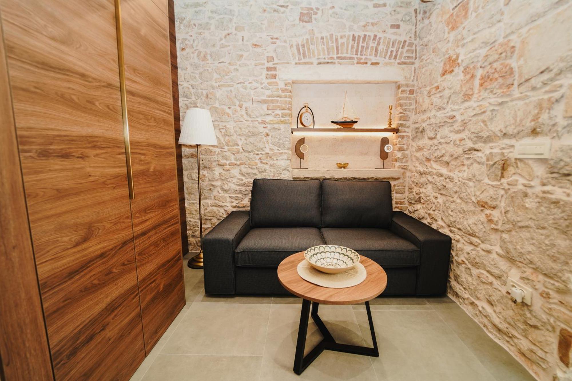 Harbour Deluxe Appartamento *